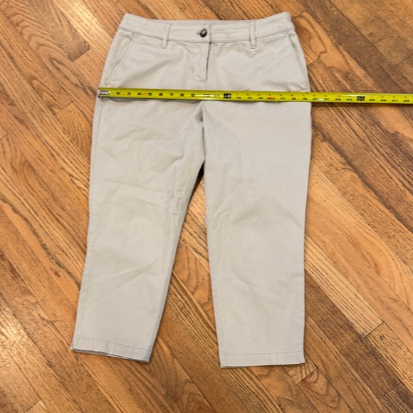 Tommy Bahama Light Beige Capris 10 - Picture 4 of 7